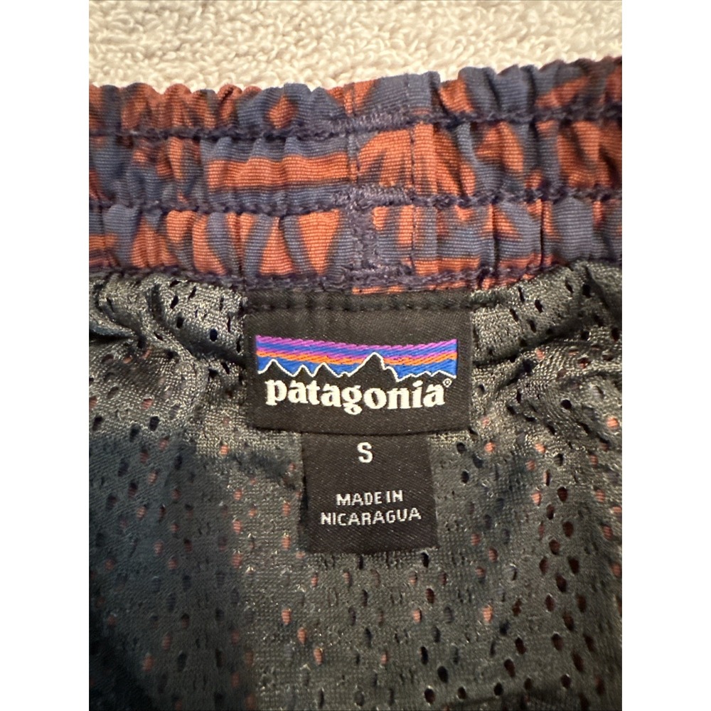 Patagonia Shorts Mens Small RUST/BLACK AZTEC Baggies Swim Trunks Lined - Picture 3 of 16
